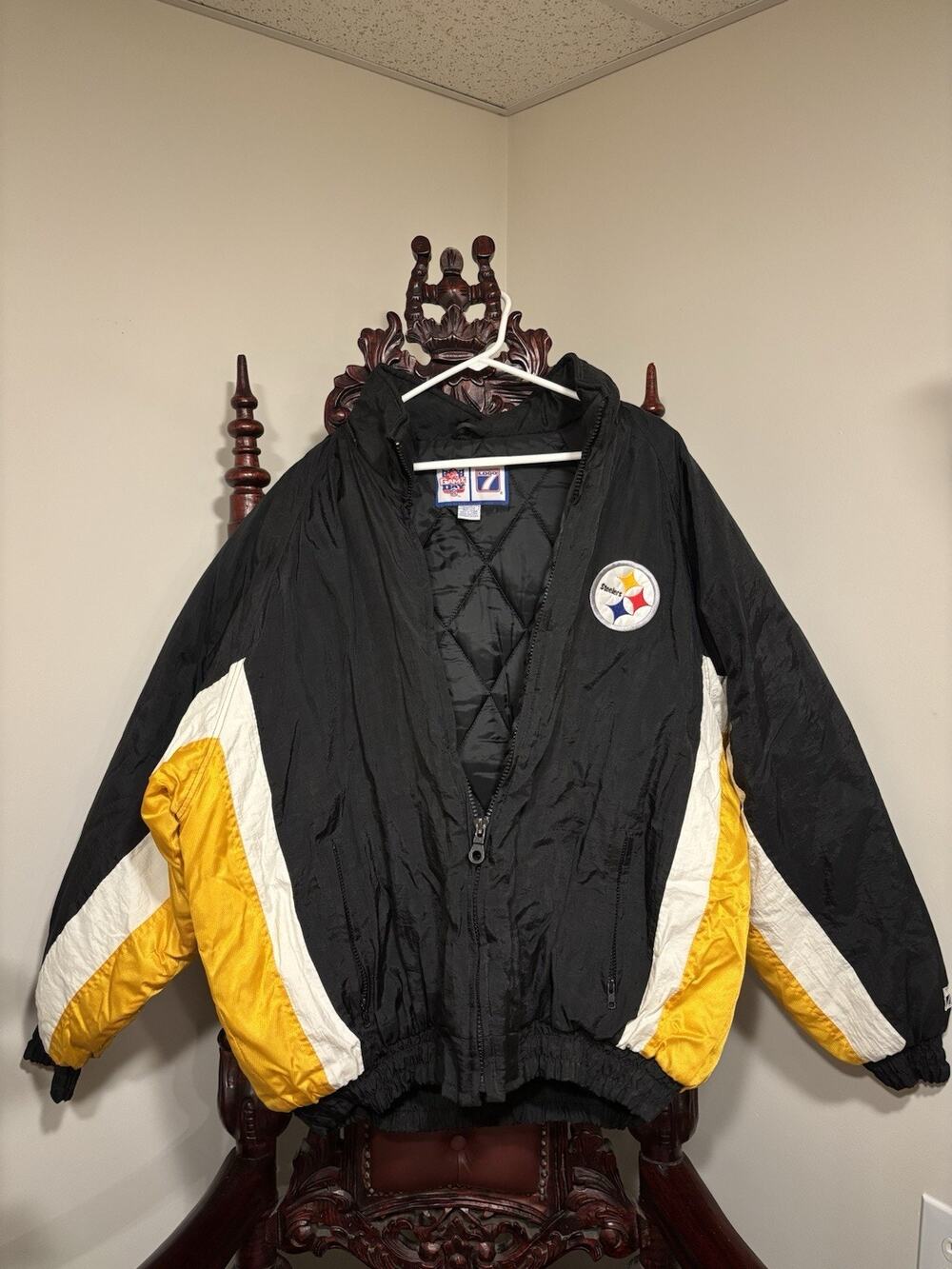 Vintage NFL Pittsburgh Steelers Game Day Logo 7 Puffer Jacket 2XL